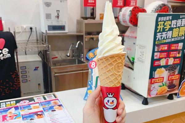 2025蜜雪冰城代理加盟费贵不贵:广场集装箱店加盟条件 2025蜜雪冰城代理加盟费贵不贵:广场集装箱店加盟条件
